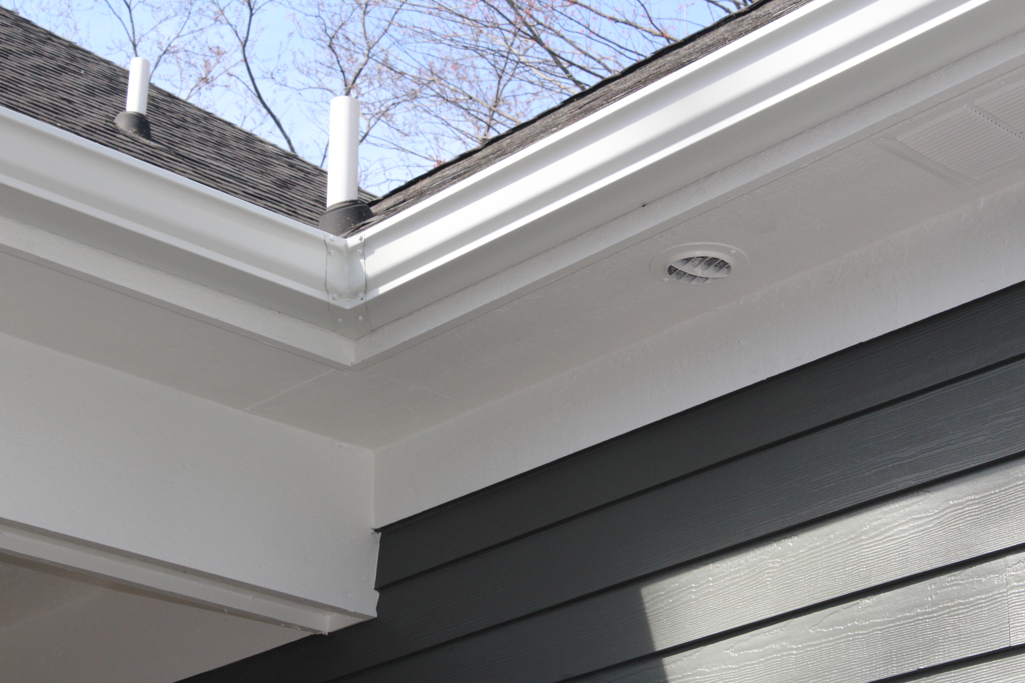 SEAMLESS GUTTERS AFT Insulation Contractors